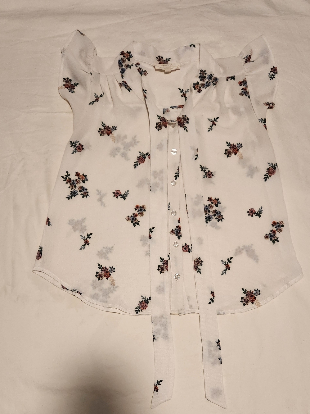 Sweet Wanderer White Floral Tie-Detail Blouse
